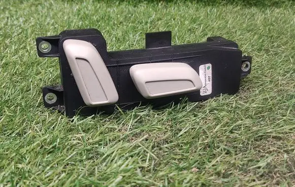 Audi Q7 4L Seat control switch 4L0959748