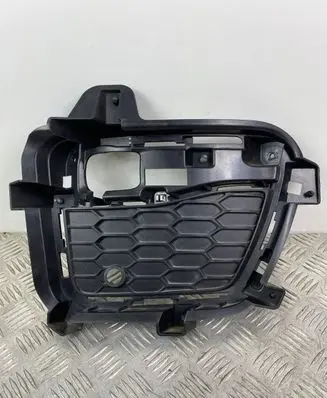 Jeep Grand Cherokee WL Front fog light trim/grill 68408097AD