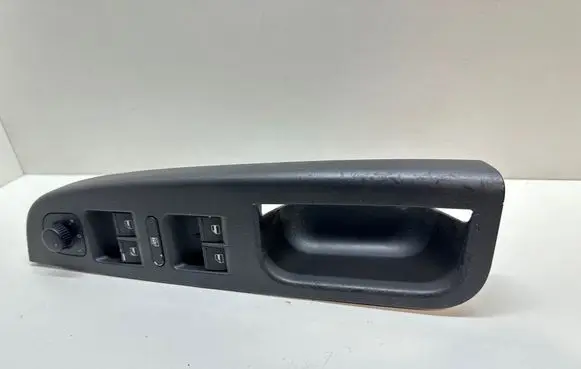 Volkswagen Jetta V Front door window switch trim 1k4868049b
