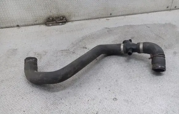 Ford Transit Engine coolant pipe/hose 922318