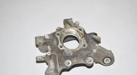 BMW 7 G11 G12 Rear wheel hub 6861135 33306865661 6865661