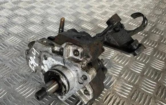 Renault Espace - Grand espace IV Fuel injection high pressure pump 8200170377