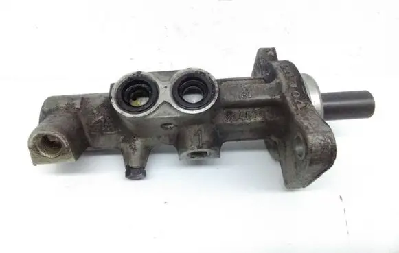 Volvo V70 Master brake cylinder 8646008