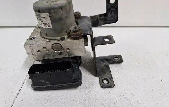 KIA Sorento ABS Pump