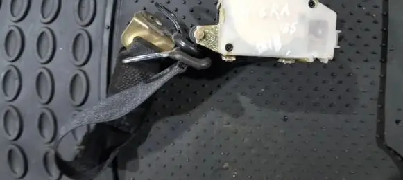 Opel Tigra A Rear seatbelt