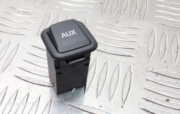 Audi A1 AUX in-socket connector 8J0035475