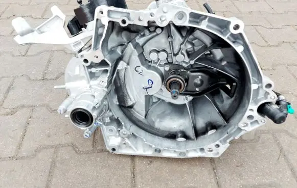 Peugeot 2008 II Manual 5 speed gearbox 20XJ03