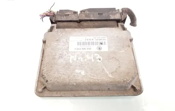 Skoda Octavia Mk1 (1U) Engine control unit/module 06A906019F