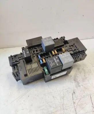 Mercedes-Benz C AMG W205 Fuse module A2229063202 50W211F04 163151358