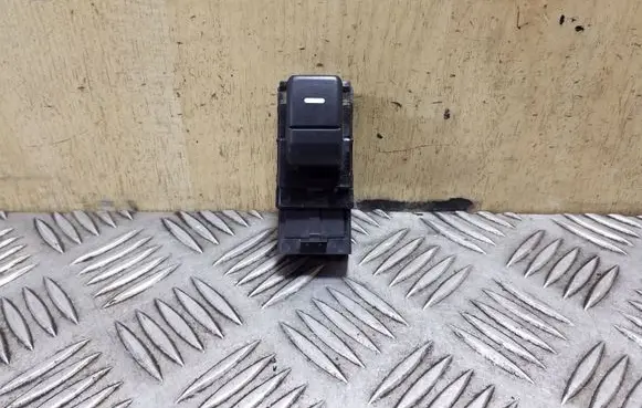 Land Rover Discovery 3 - LR3 Electric window control switch