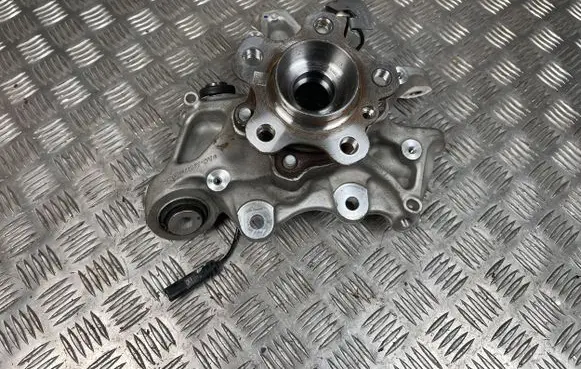 BMW i4 Rear wheel hub 6893274