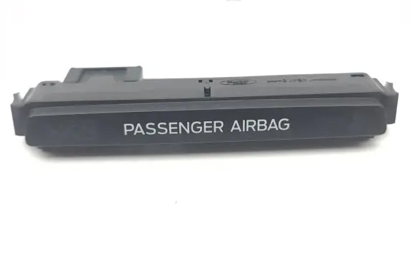 Passenger airbag on/off switch