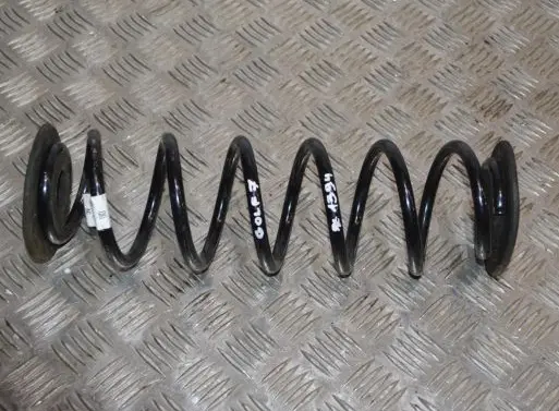 Volkswagen Golf VII Rear coil spring 5Q0512149A