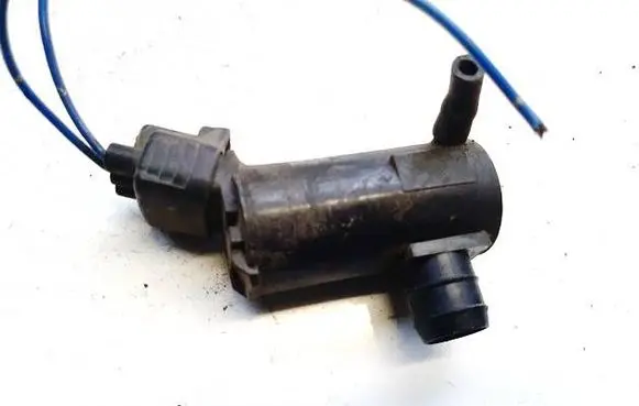 Toyota Previa (XR30, XR40) II Windscreen/windshield washer pump 8531020210 060210-2650