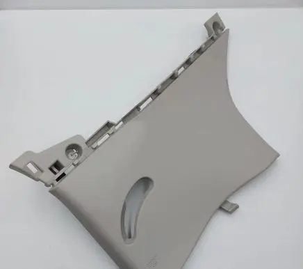 Nissan Leaf II (ZE1) (D)pillar trim (top) 769355SH0A