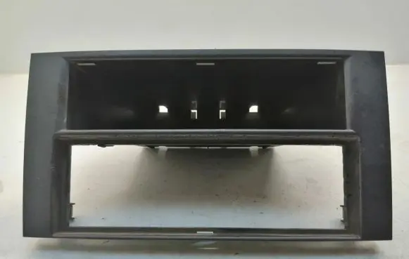 Ford Transit Radio/GPS head unit trim 6S6J18933ABW