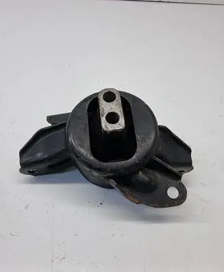 Hyundai i40 Engine mount bracket 218303Z100