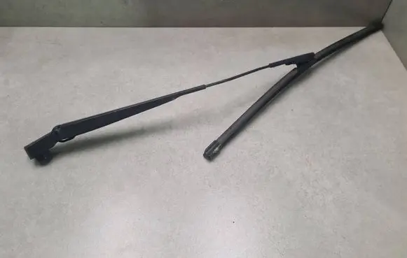 Ford Mondeo MK V Rear wiper blade DS7317C403