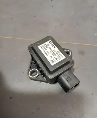 Audi A8 S8 D3 4E ESP acceleration yaw rate sensor 8E0907637A 5005388 0265005245