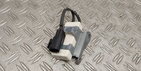 Toyota Yaris Coolant fan relay 2468107970