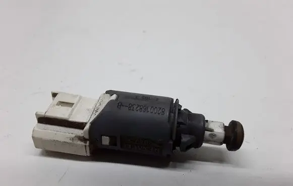 Renault Megane II Brake pedal sensor switch 8200168238B