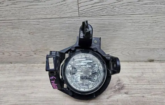 Nissan Leaf II (ZE1) Front fog light 89500181
