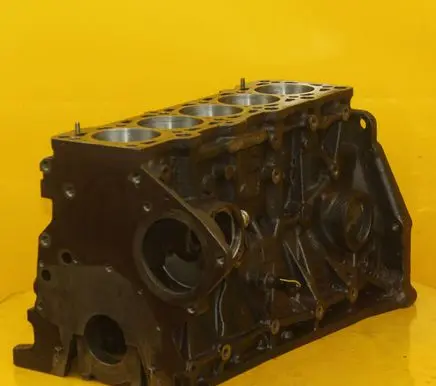 Volkswagen Transporter - Caravelle T4 Engine block 046103021