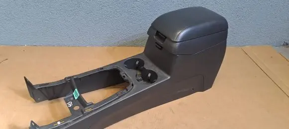 Hyundai Santa Fe Center console