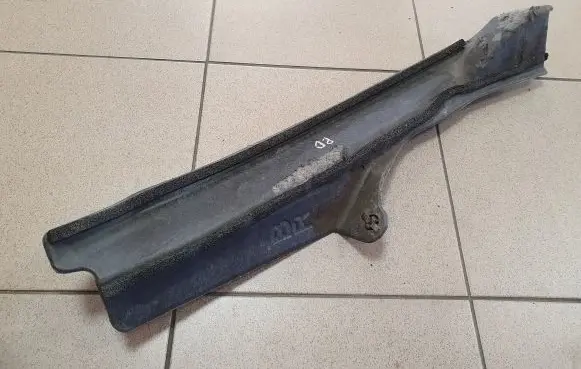 Subaru Outback (BS) Fender foam support/seal 