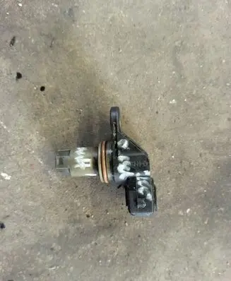 Renault Scenic II - Grand scenic II Camshaft position sensor 8200789528