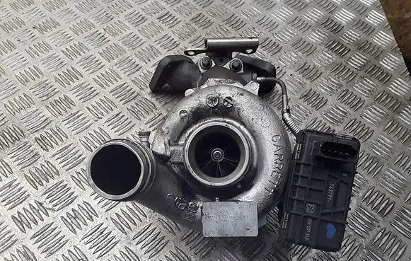 Mercedes-Benz E W212 Turbo a6420901686