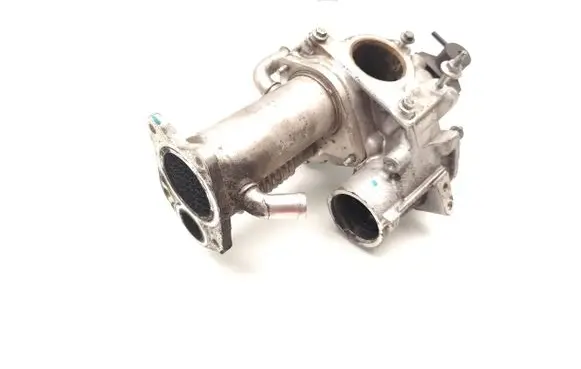 Renault Scenic III - Grand scenic III EGR valve cooler 147355713R 140312A