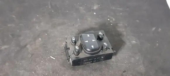 Mercedes-Benz S W220 Wing mirror switch 2208211551