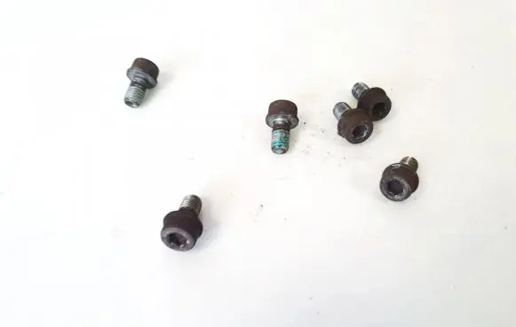 Audi A6 S6 C6 4F Nuts/bolts 