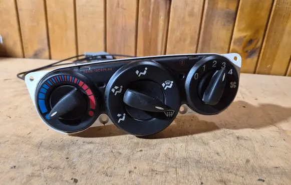 Ford Focus Climate control unit 98AB18C419