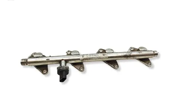 Mercedes-Benz A W176 Fuel main line pipe A2700701400 1801501058140 312D3342E