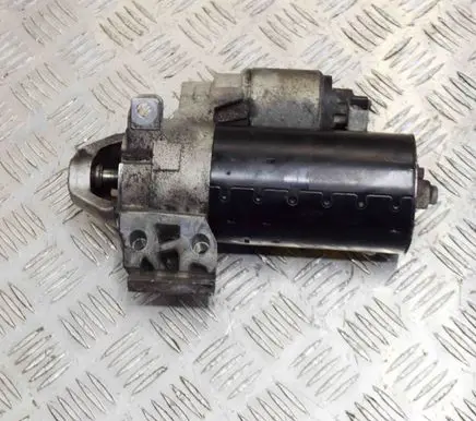 BMW 1 E81 E87 Starter motor 0001139002