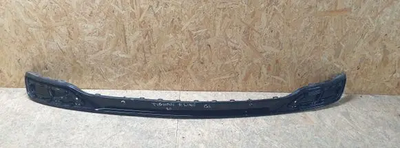 Volkswagen Tiguan Rear bumper trim bar molding 5NA807837