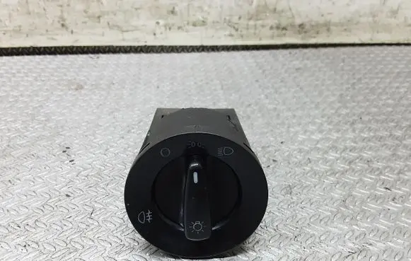 Volkswagen PASSAT B5.5 Light switch 1C0941531