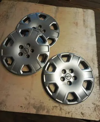 Opel Zafira B R16 wheel hub/cap/trim 13102459 13102461 13186863