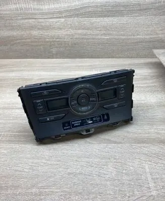 Toyota Auris 150 Climate control unit 5590002220B
