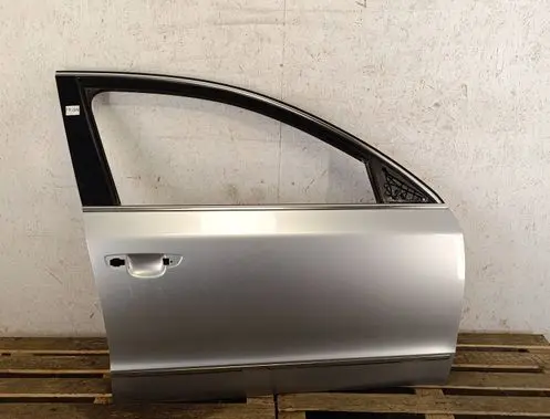Skoda Superb B6 (3T) Front door