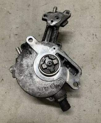 Volkswagen Caddy Vacuum pump 038145209M