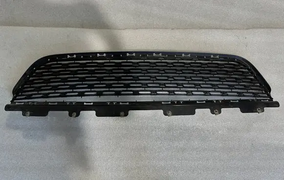 Dodge Durango III Front bumper lower grill 65551088871124 357045 65551