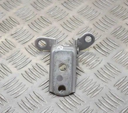 Toyota Prius (XW50) Rear door upper hinge A046694