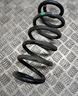 Toyota Avensis T270 Rear coil spring 
