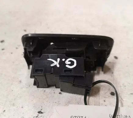 Volvo V40 Electric window control switch 31394840