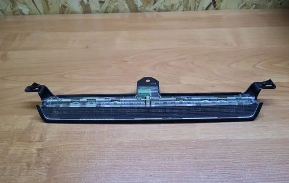 Volvo V70 Third/center stoplight 9154505