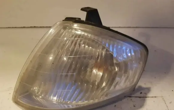 Mazda 323 F Front indicator light R4138