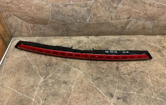 Mercedes-Benz SLK R172 Third/center stoplight A1729065500